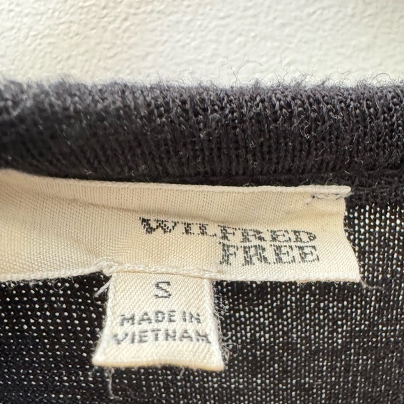 Wilfred Free by Aritzia, black crew neck tank dress, super stretchy! Size: small - Picture 5 of 5